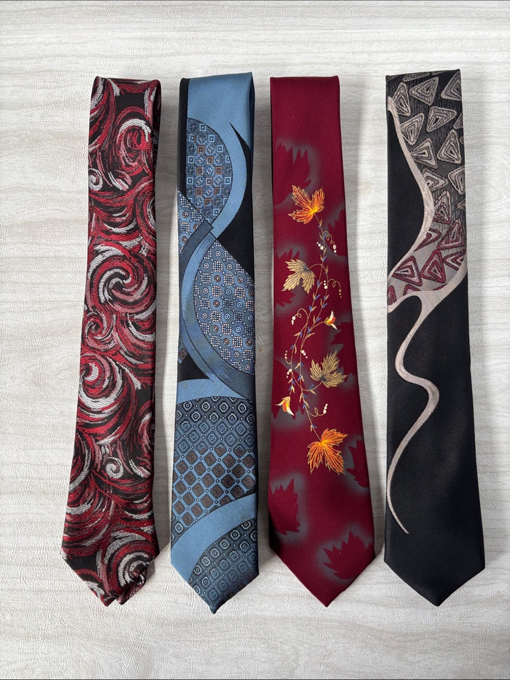 Skinny Retro Ties - lot of 4 - Picture 9 of 9